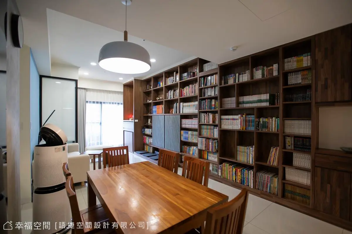 室內空間設計｜融匯珍愛收藏　打造書香滿溢「多寶閣」｜語捷空間設計